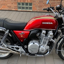 Honda super four candy ruby red - DE